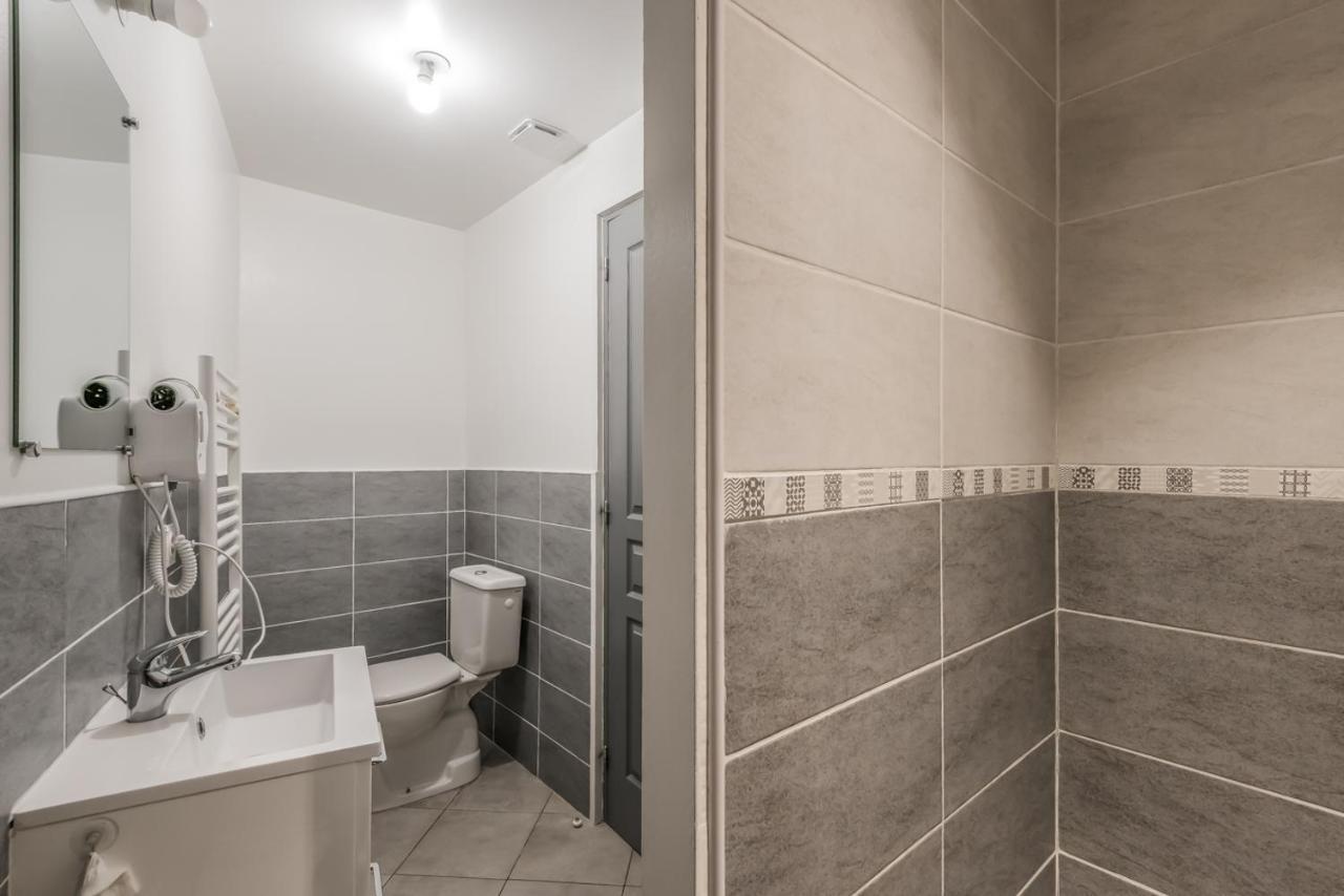 Love hôtel Romantique Sauna Et Jacuzzi 2*
